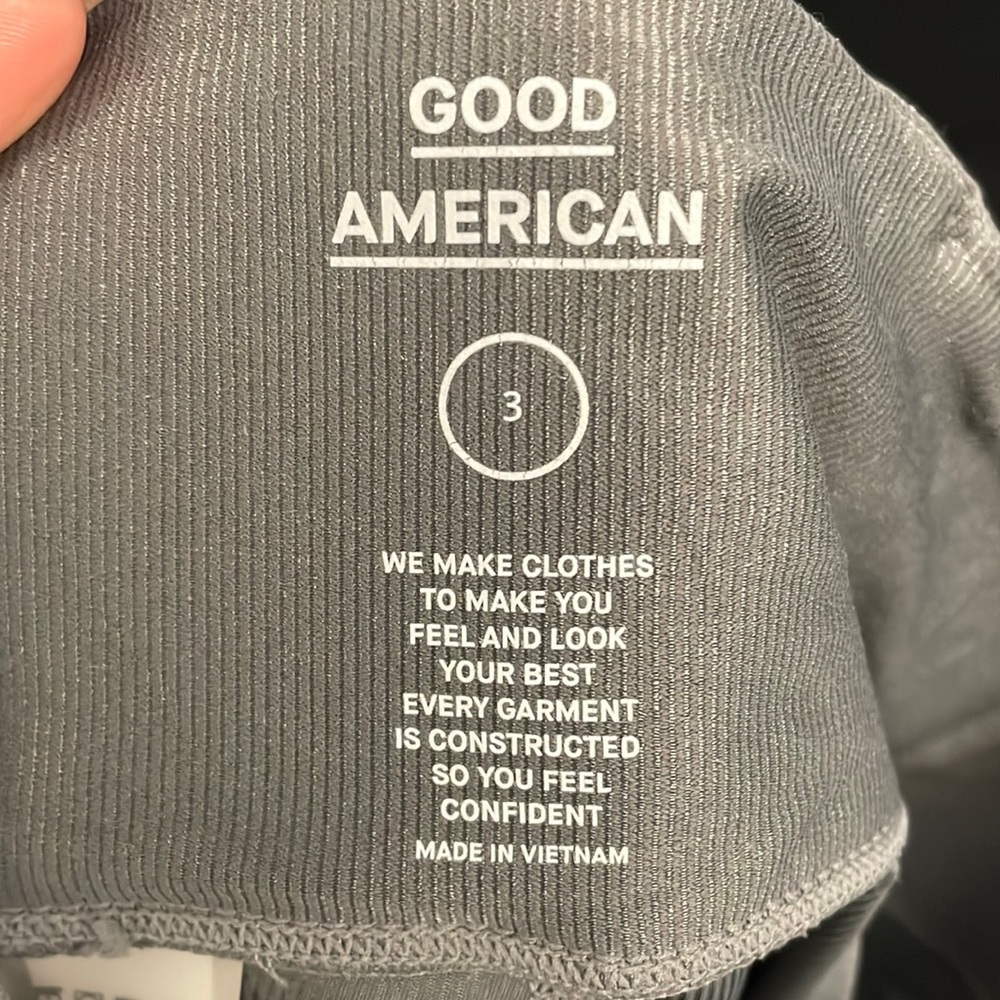 Good American Size 3 Workout Leggings